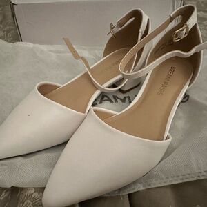Dream Pairs Cream Pointed Ankle-Strap Flats